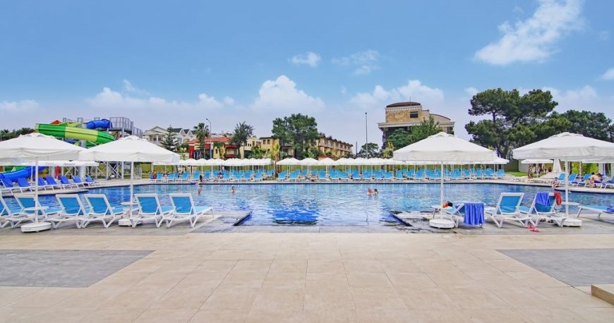 اسختر هتل دوسینیا لاکچری ریزورت آنتالیا