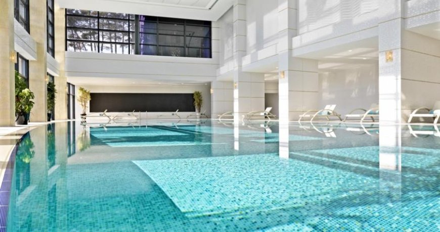 استخر هتل جمیرا بیلگا بیچ