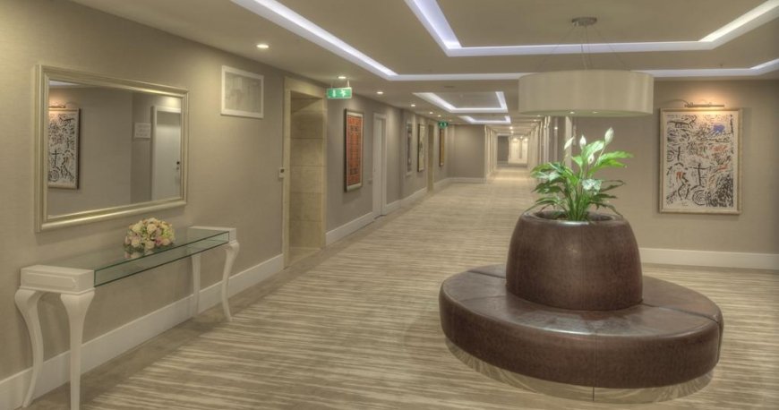 لابی هتل قفقاز باکو سیتی لابی هتل قفقاز باکو سیتی