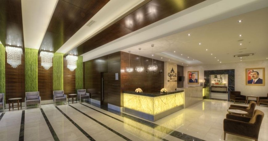 لابی هتل قفقاز باکو سیتی لابی هتل قفقاز باکو سیتی