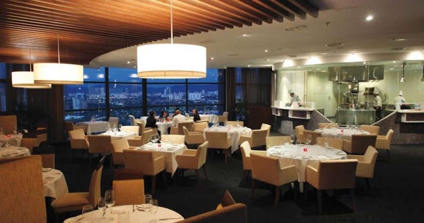 لابی هتل برجایا تایمز اسکور کوالالامپور لابی هتل برجایا تایمز اسکور کوالالامپور