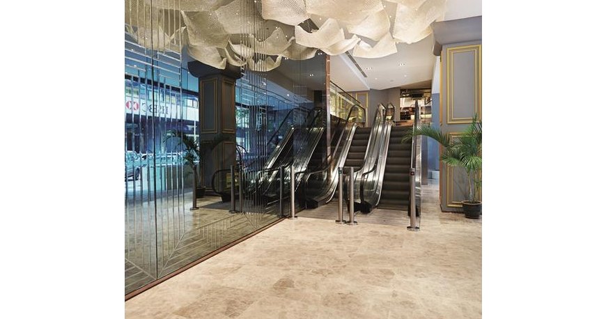 لابی هتل کوزمو کوالالامپور