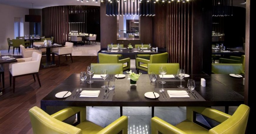 رستوران هتل پولمن کریک دبی