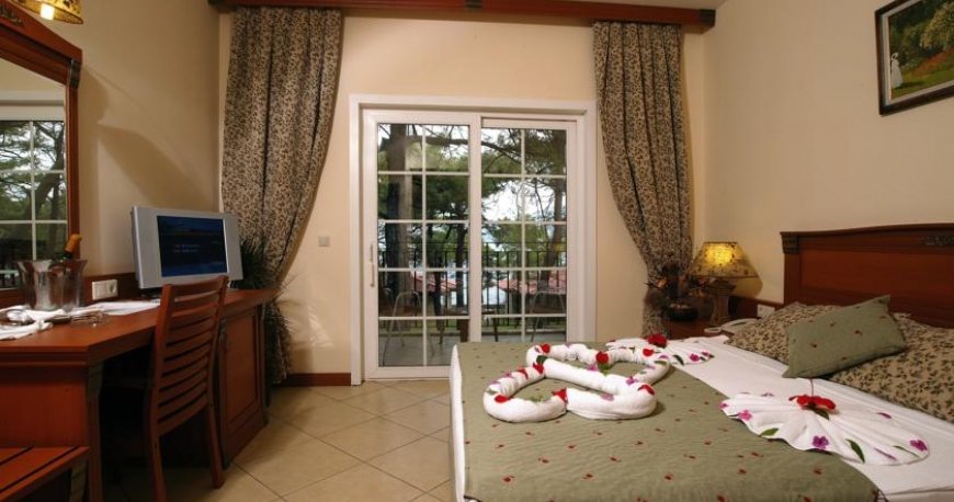 اتاق هتل گرند یازیکی کلاب تربان