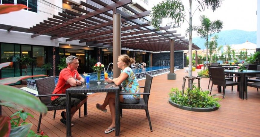 استخر هتل بارامی هیپ پوکت