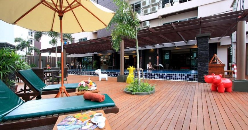 استخر هتل بارامی هیپ پوکت