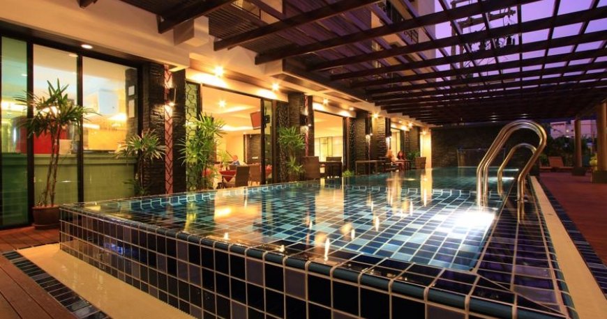 استخر هتل بارامی هیپ پوکت