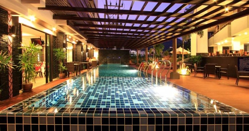 استخر هتل بارامی هیپ پوکت