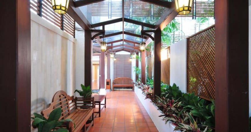 لابی هتل سنتر پوینت پراتونام بانکوک لابی هتل سنتر پوینت پراتونام بانکوک