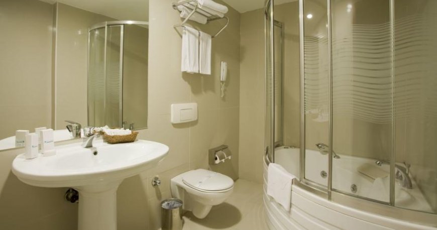 سرویس بهداشتی هتل گرین پارک تکسیم