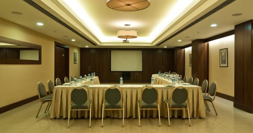 سالن کنفرانس هتل ریوا استانبول