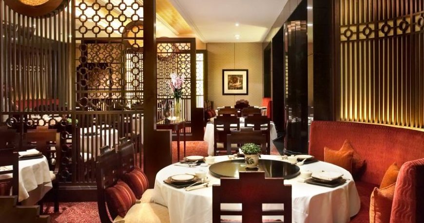 رستوران هتل ریتز کارلتون کوالالامپور