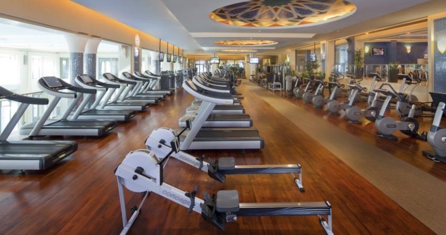 سالن بدنسازی هتل جمیرا مینا سلام سالن بدنسازی هتل جمیرا مینا سلام