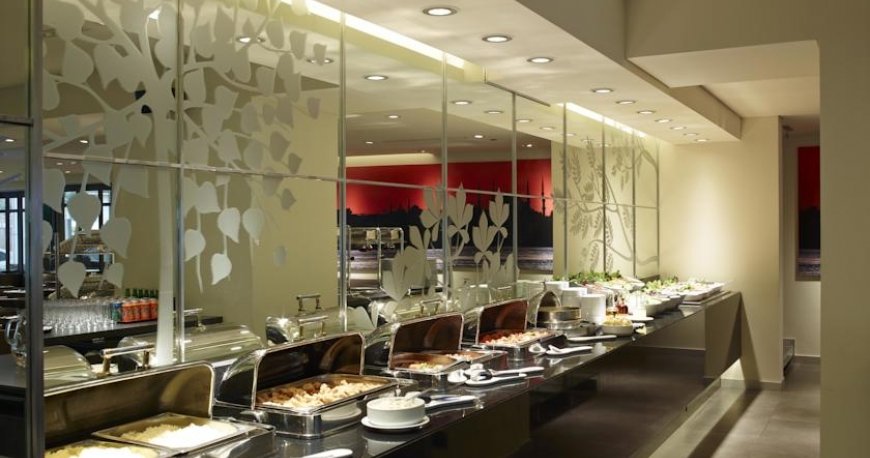 رستوران هتل مرکور بسفر