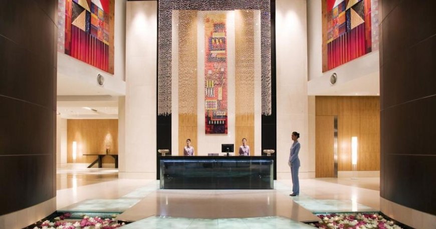 لابی هتل سنتارا گرند بانکوک لابی هتل سنتارا گرند بانکوک