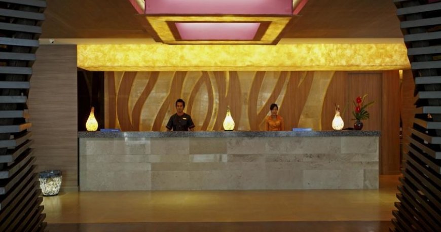 لابی هتل سنتارا پاتایا پاتایا تایلند 
