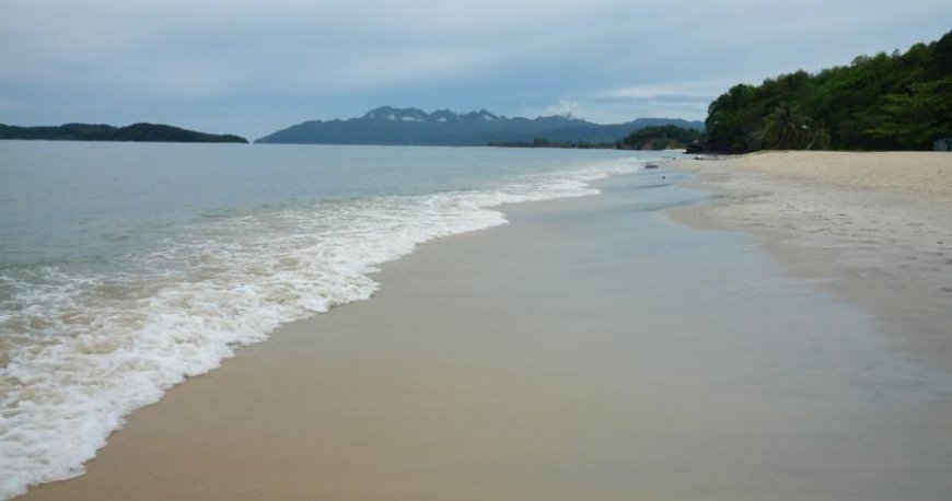 ساحل هتل هالیدی ویلا لنکاوی مالزی