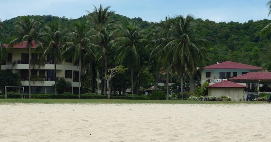 ساحل هتل هالیدی ویلا لنکاوی مالزی