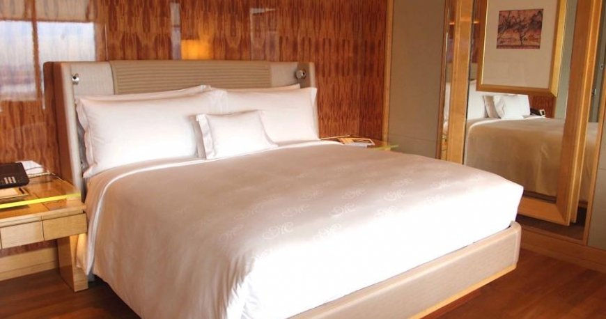 اتاق هتل ریتز کارلتون سنگاپور