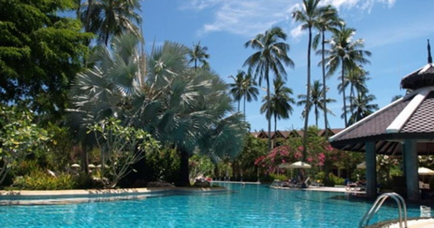 استخر هتل دوانگجیت پوکت استخر هتل دوانگجیت پوکت