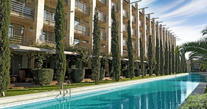 استخر هتل گلوریا سرنیتی آنتالیا