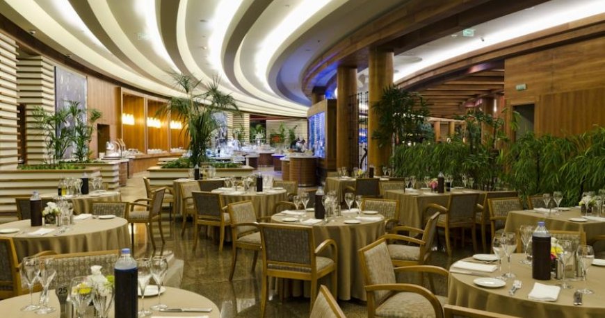 رستوران هتل گلوریا سرنیتی آنتالیا