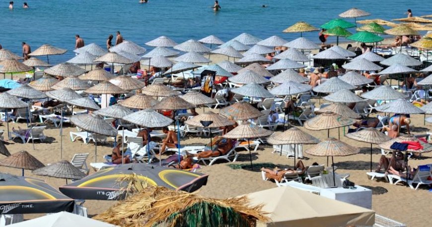 هتل گرند میلانو آیوالیک هتل گرند میلانو آیوالیک