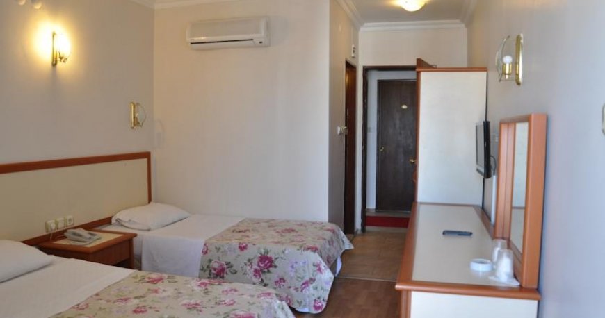 اتاق هتل گرند میلانو آیوالیک اتاق هتل گرند میلانو آیوالیک