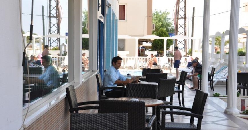 هتل هتل گرند میلانو آیوالیک هتل هتل گرند میلانو آیوالیک