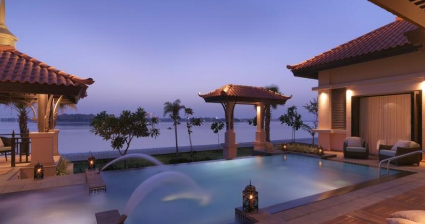 استخر هتل آنانتارا د پالم استخر هتل آنانتارا د پالم