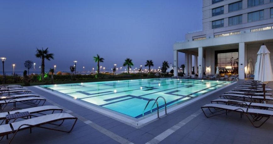 استخر هتل گرین پارک استانبول استخر هتل گرین پارک استانبول