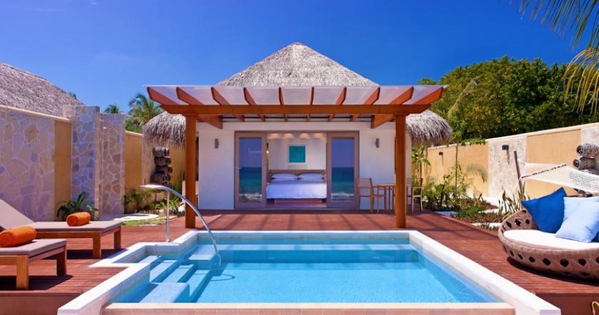 استخر هتل شرایتون مالدیو