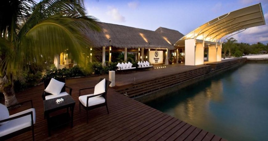 استخر هتل شرایتون مالدیو