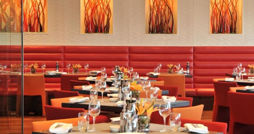 رستوران هتل رادیسون بلو