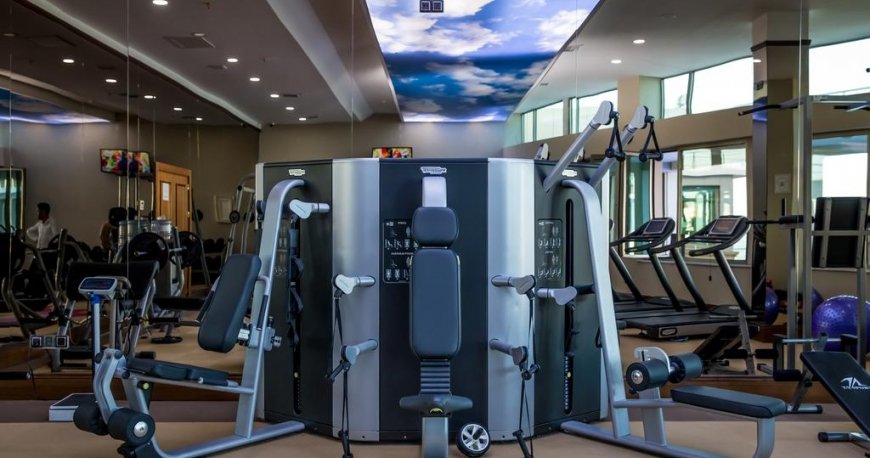 سالن بدنسازی هتل رامادا باکو