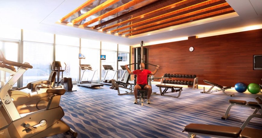 سالن بدنسازی هتل رادیسون بلو
