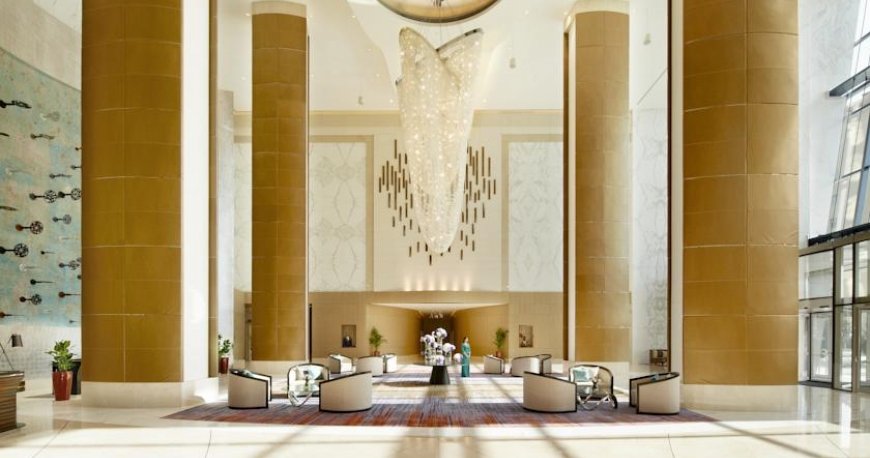 لابی هتل فیرمونت باکو