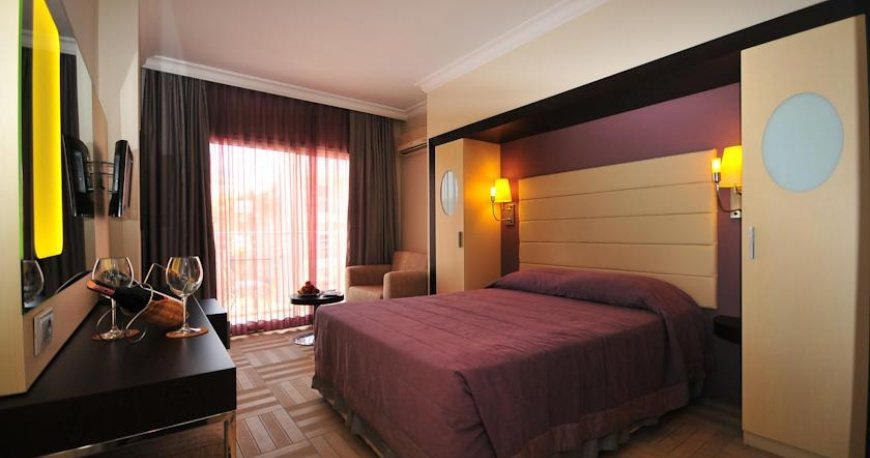 اتاق هتل بلو بی پلاتینیوم