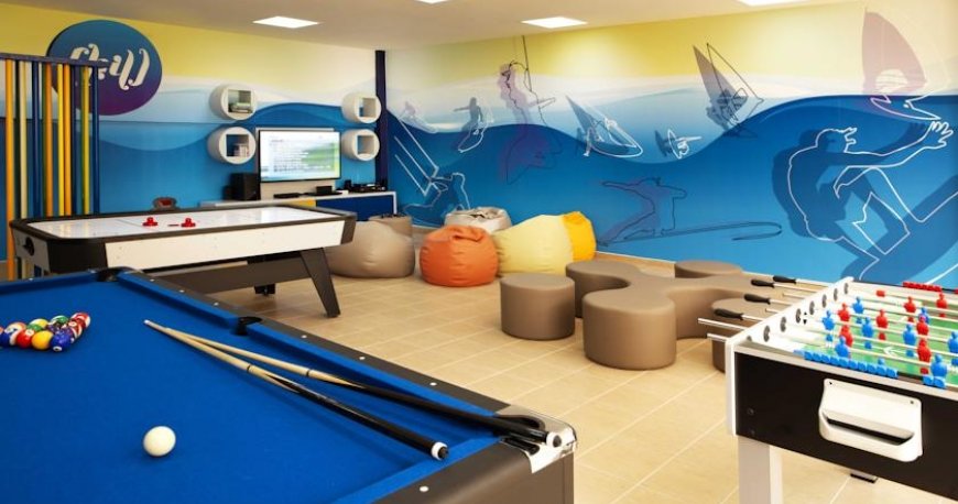 اتاق بازی هتل آنانتارا د پالم اتاق بازی هتل آنانتارا د پالم