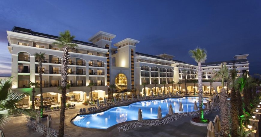 هتل آلوادونا