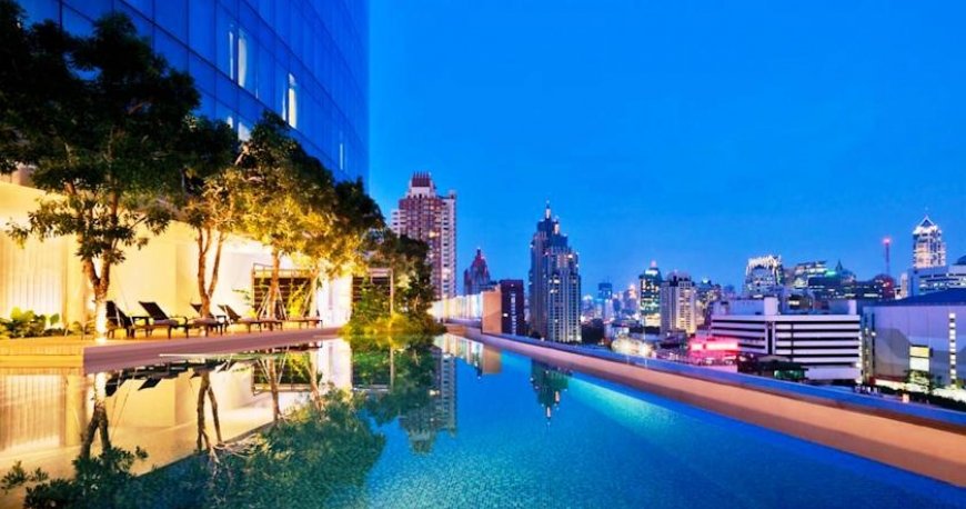 استخر هتل نووتل پلاتینیوم استخر هتل نووتل پلاتینیوم