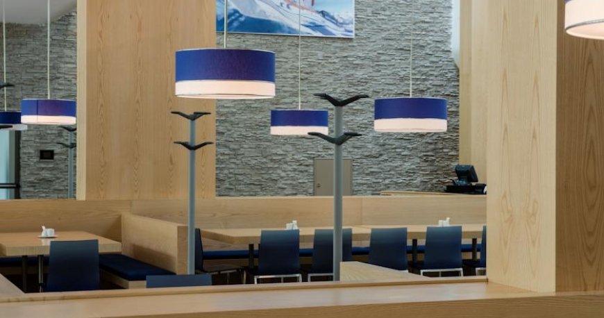 رستوران هتل زیرو فیت