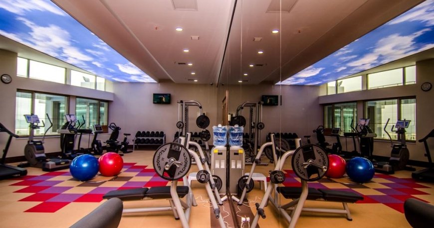 سالن بدنسازی هتل رامادا باکو