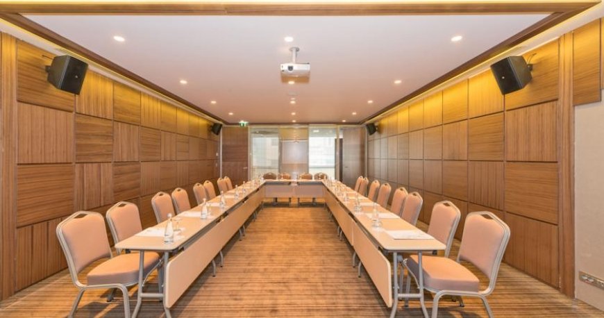 سالن کنفرانس هتل گلدن ایج استانبول سالن کنفرانس هتل گلدن ایج استانبول