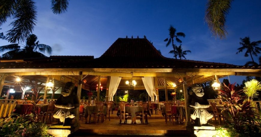 هتل وایت رز کوتا ریزورت بالی