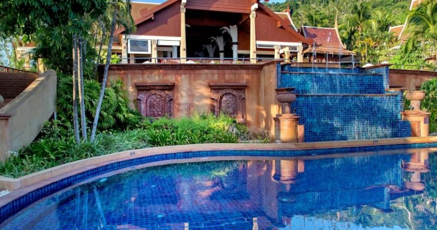 استخر هتل نووتل پوکت تایلند استخر هتل نووتل پوکت تایلند