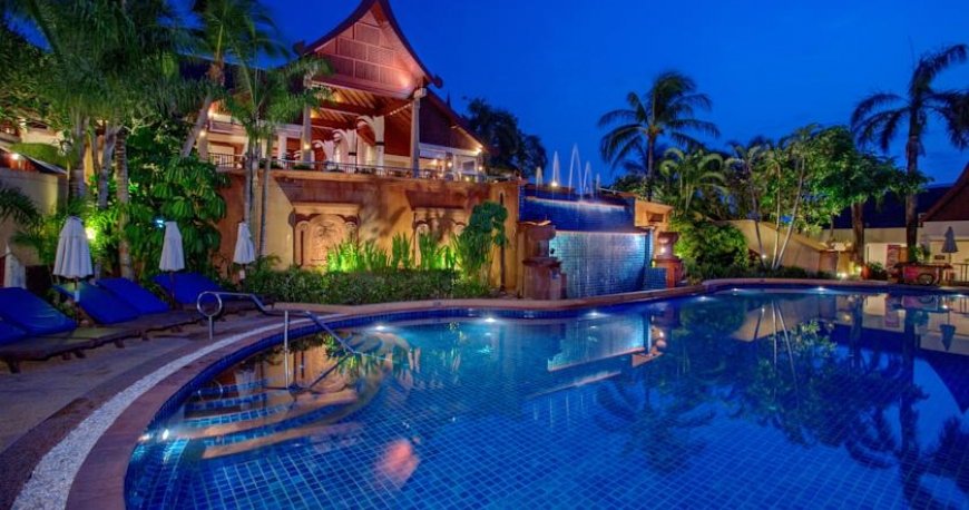 استخر هتل نووتل پوکت تایلند استخر هتل نووتل پوکت تایلند