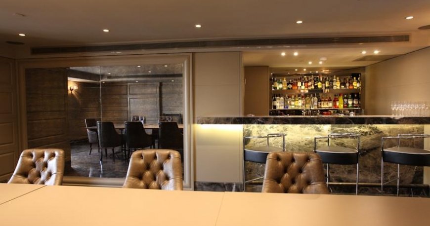 رستوران هتل مرکور بسفر