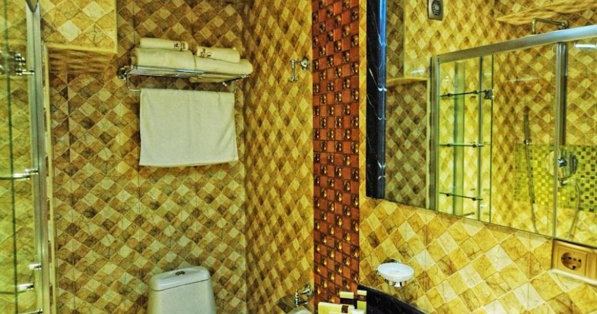 اتاق هتل کرون پالاس تفلیس