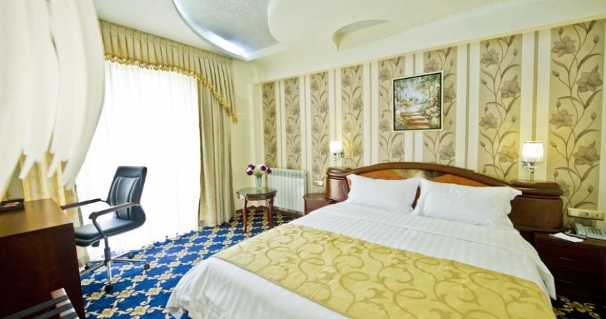 اتاق هتل کرون پالاس تفلیس